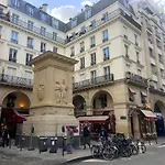 Tour Eiffel Apartment